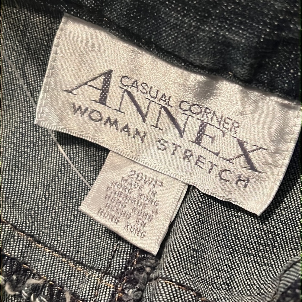 NWT  Casual Corner jeans - Picture 3 of 7